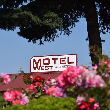 Motel West Bend Exteriér fotografie